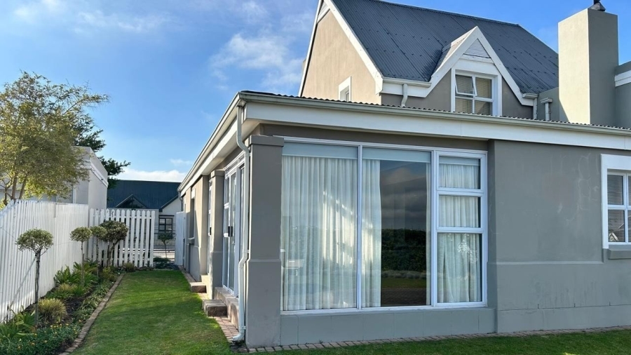 3 Bedroom Property for Sale in Kingswood Golf Estate Western Cape